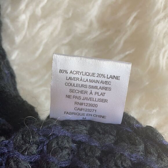 LA Made black sweater  - Picture 7 of 8